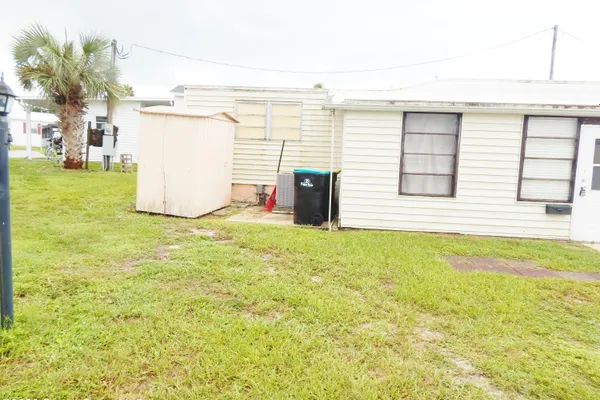 3197 DEER RUN DR