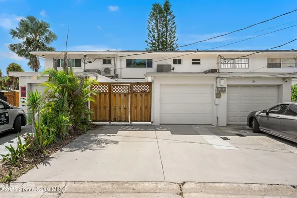 40 ADAMS CT
