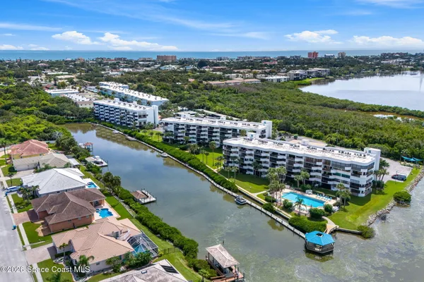 300 COLUMBIA DR 2207