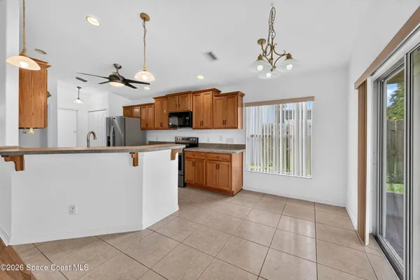 2180 SPRING CREEK CIR