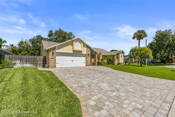 2220 PLANTATION DR