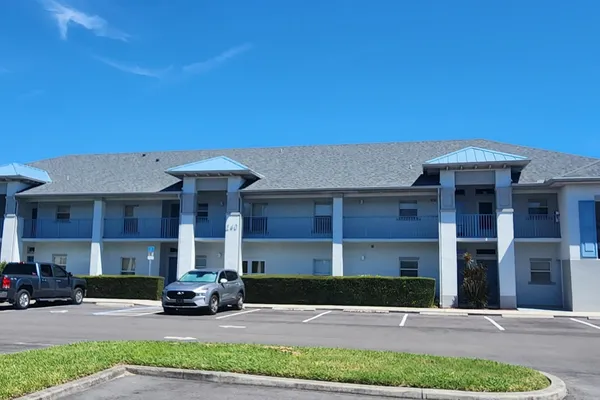 140 PORTSIDE AVE 205