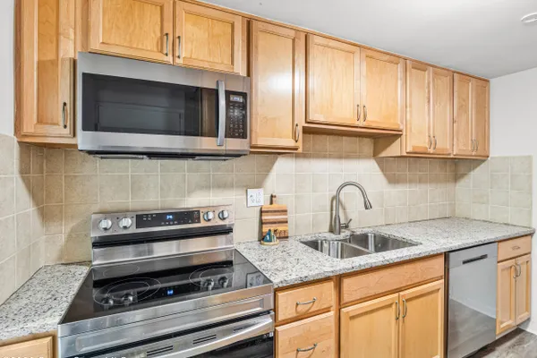 55 SEA PARK BLVD 116