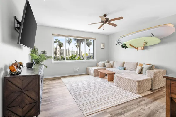 55 SEA PARK BLVD 116