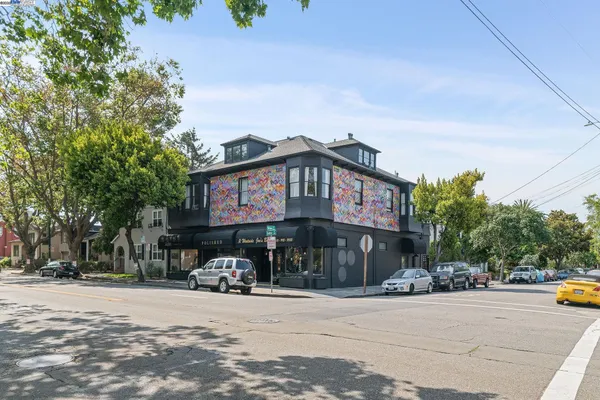1000 CENTRAL AVE