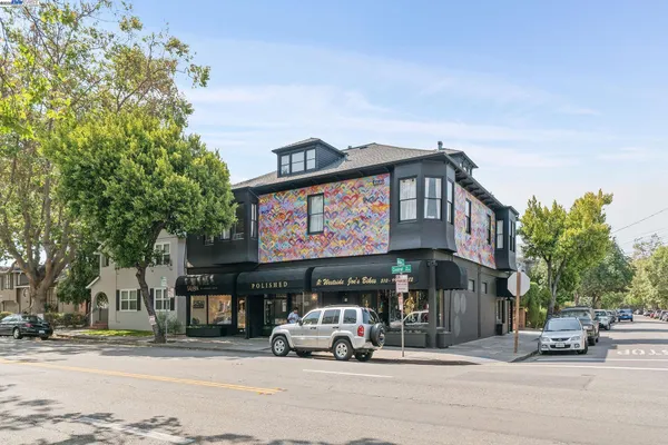 1000 CENTRAL AVE
