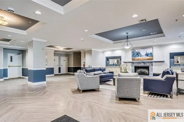 315 REGENCY PL 315