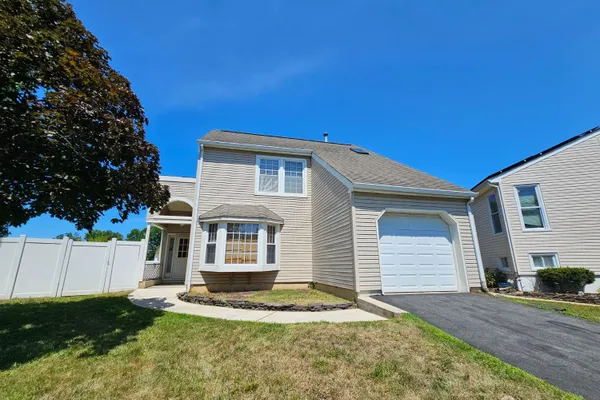 9 MOCKINGBIRD LN