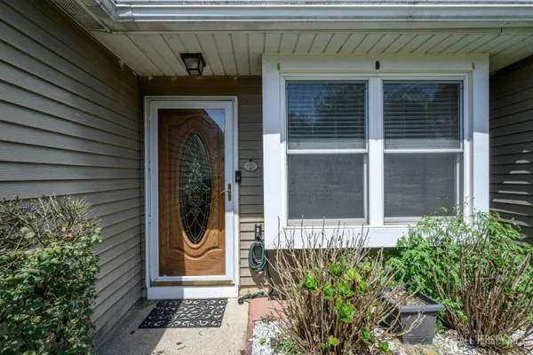 39 RIVER BANK DR
