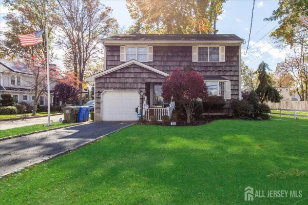 28 DEBRA PL