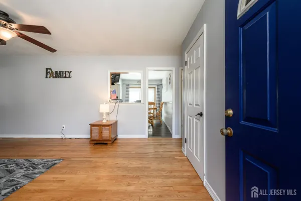 25 BROOKSIDE RD