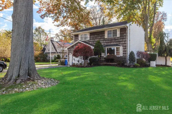 28 DEBRA PL
