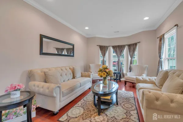 36 MORGAN WAY 36