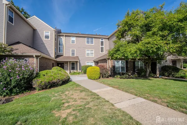 7493 ELM CT