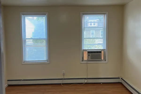 44 HIGH ST 2