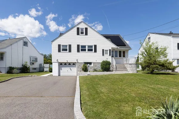 19 JONQUIL CIR