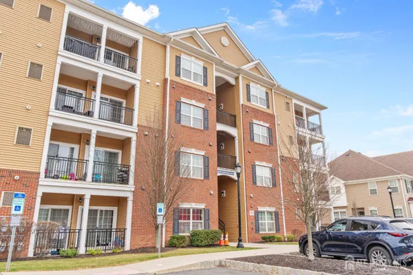 427 MICALI WAY