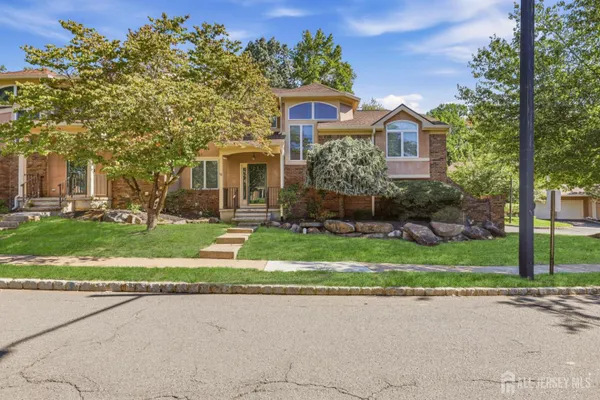 118 KINGSLAND CIR