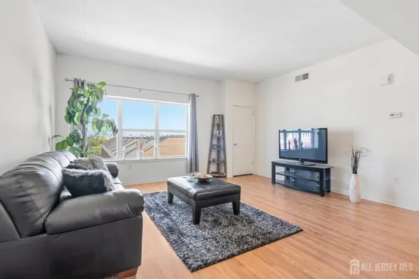 358 RECTOR ST 510