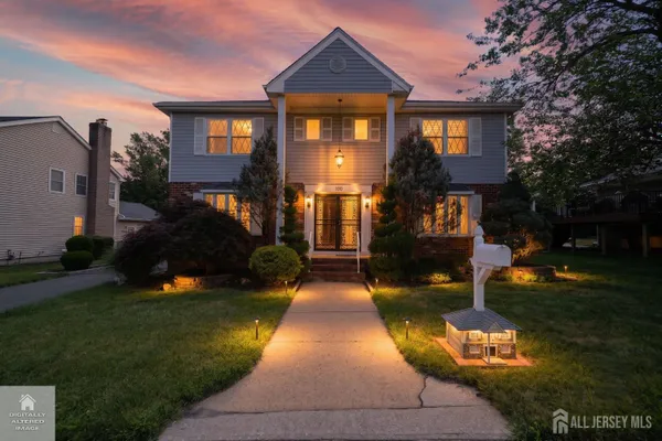 100 HOWELL AVE