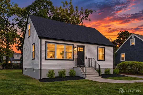154 OAKMANOR PKWY