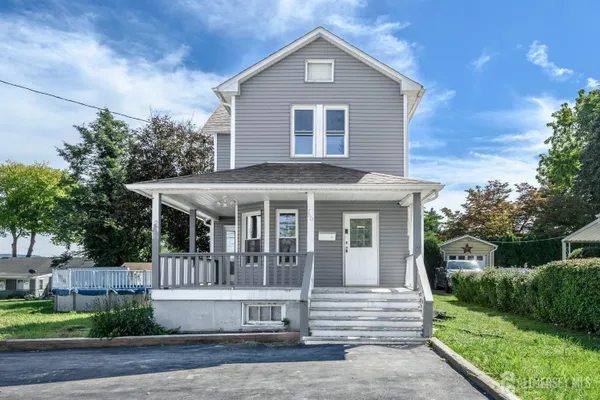 760 HIGH ST