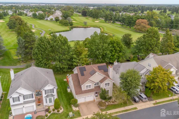 12 MUIRFIELD BLVD