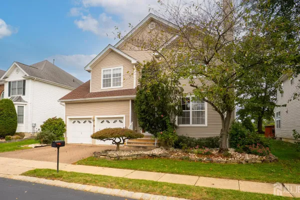 12 MUIRFIELD BLVD
