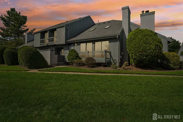 47 LINDA LN