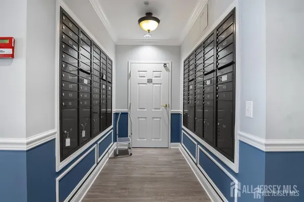 323 REGENCY PL