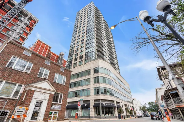 1 SPRING ST 2501
