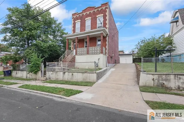 0-362-364 ALPINE ST