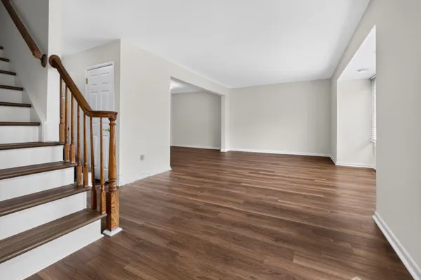 416 KELLINGTON DR