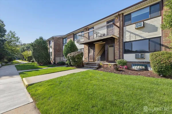 714 CRICKET LN