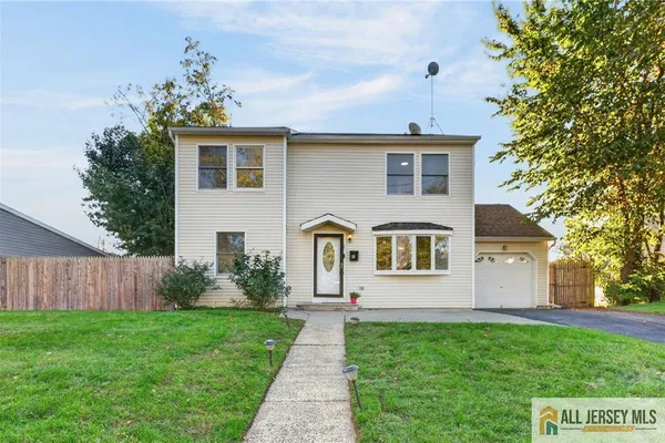 29 WINDSOR DR