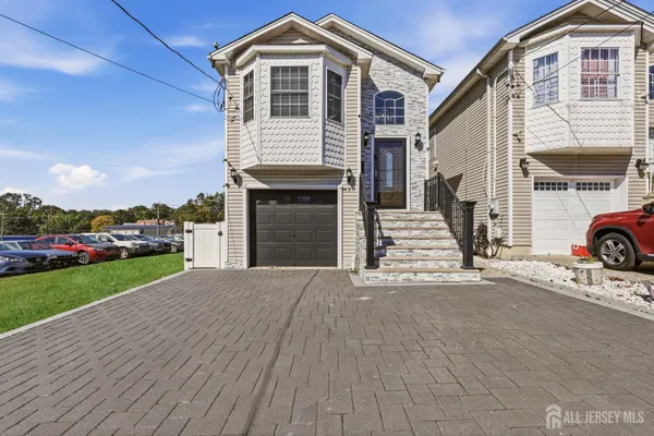 459 MITCHELL PL