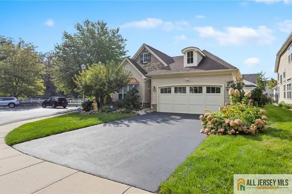 48 MERLOT CT