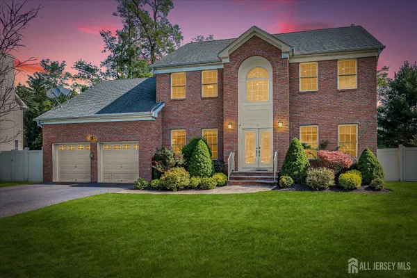 9 TRISTA WAY