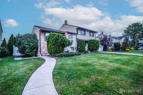 97 STERLING DR