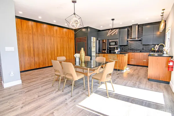 148 MCCUTCHEON AVE