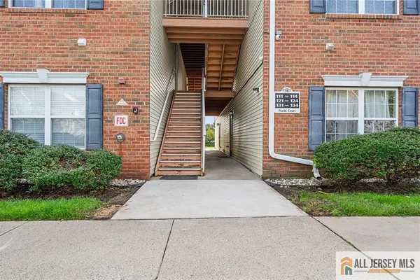 131 FRANK CT 131