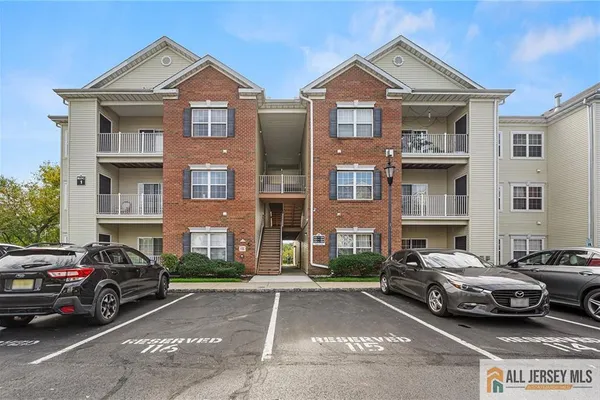 131 FRANK CT 131