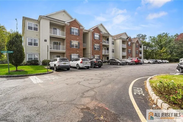 131 FRANK CT 131