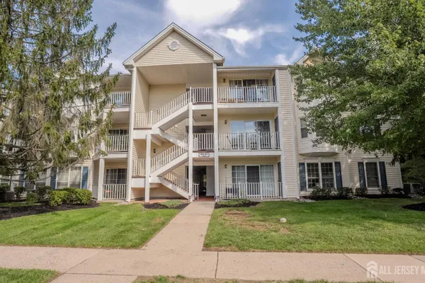 45 AMETHYST WAY