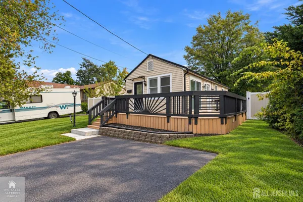 250 BROOKSIDE AVE