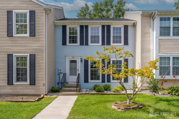 35 E BYRNES LN