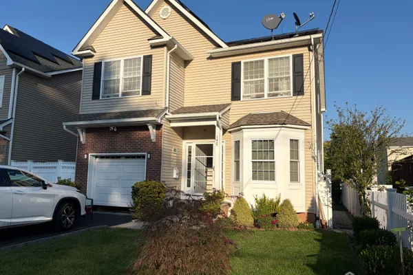 190 CORREJA AVE