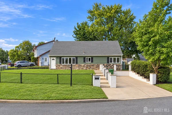 2 KENDALL DR
