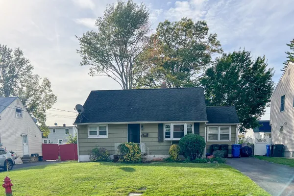 45 SEMEL AVE