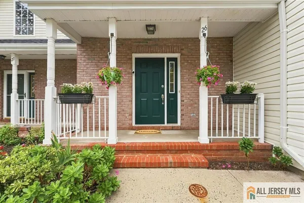 26 E BURGESS DR 26